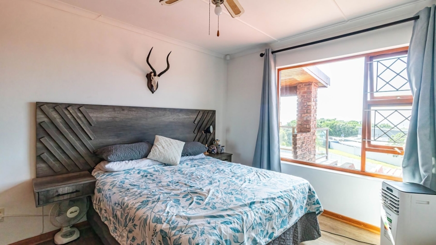 4 Bedroom Property for Sale in Cintsa East Eastern Cape